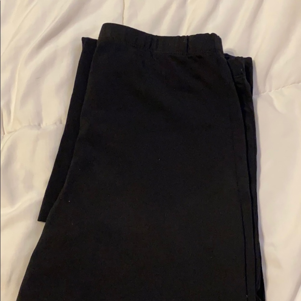 Black yoga pants straight leg